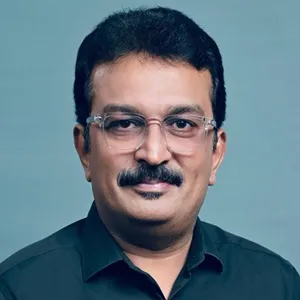 Dr Karthikeyan S